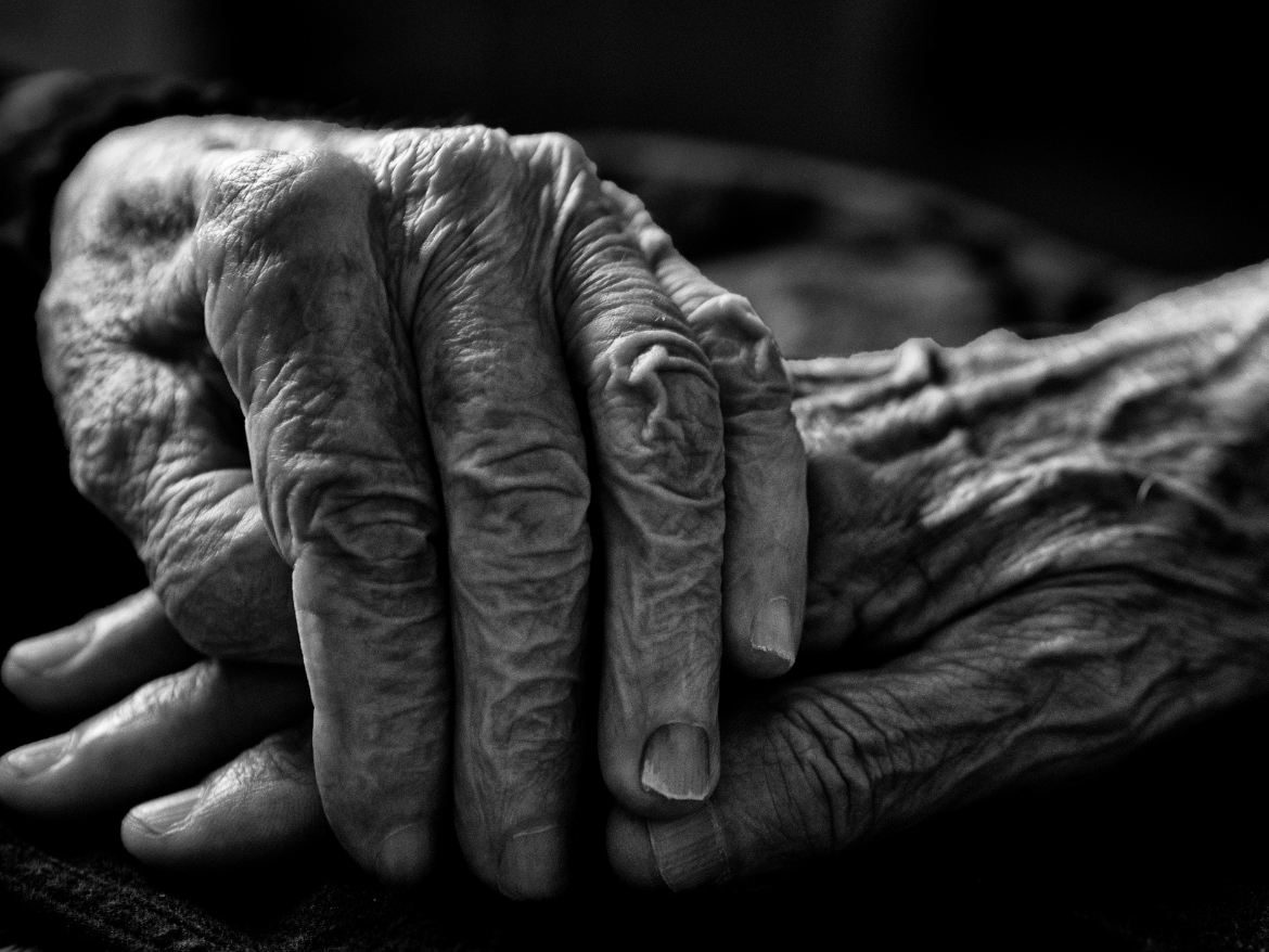 When should an elderly person go into a care home